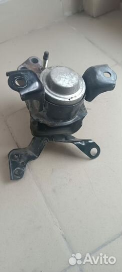 Подушка двигателя передняя правая Toyota Corolla