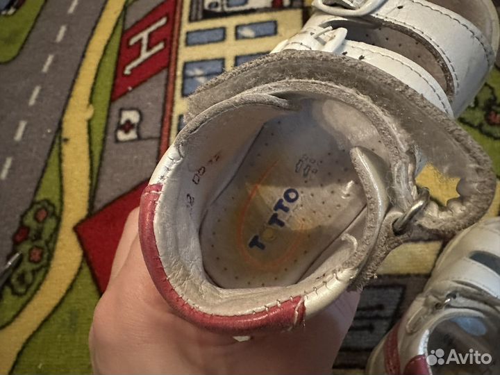 Сандалии для девочки 22 размер