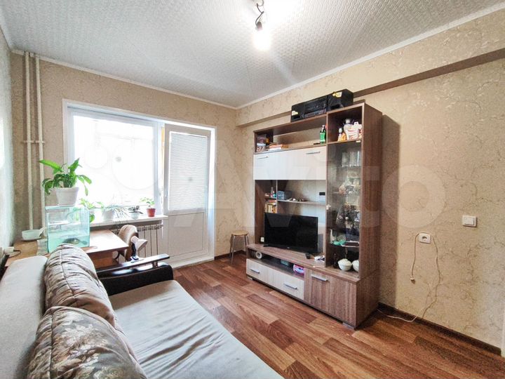 3-к. квартира, 84 м², 1/3 эт.