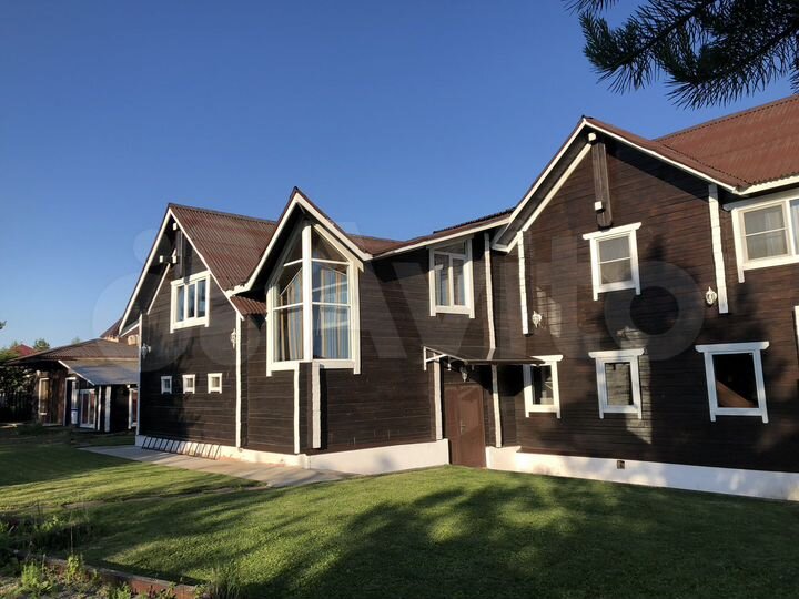 Коттедж 375 м² на участке 22 сот.