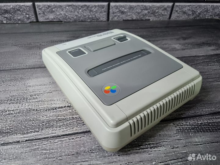 Игровая приставка Nintendo Super Famicom (HVC-002)
