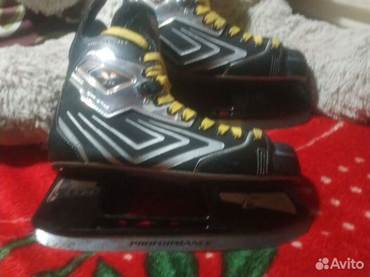 Коньки хоккейные ссм vector 3.0