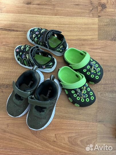 Летняя обувь детская и куртка демисезон