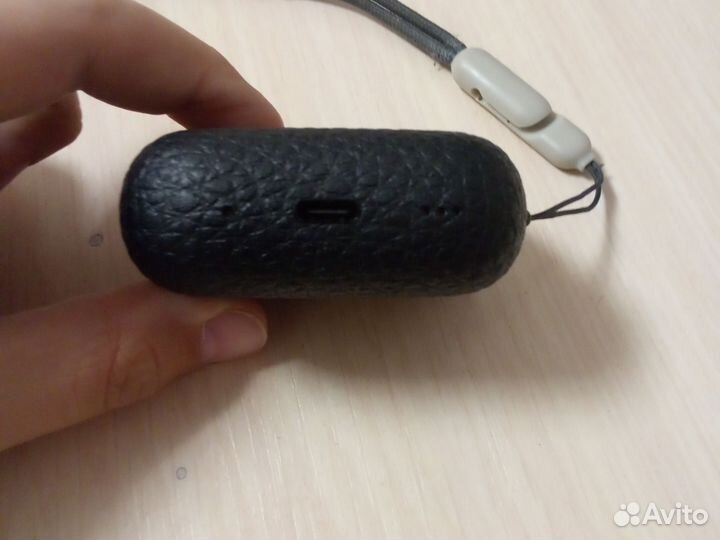 Нн фирма,один наушник потерян