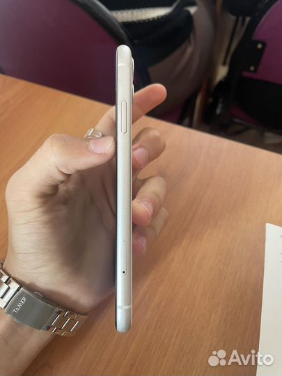 iPhone 11