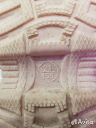 Кроссовки для девочки