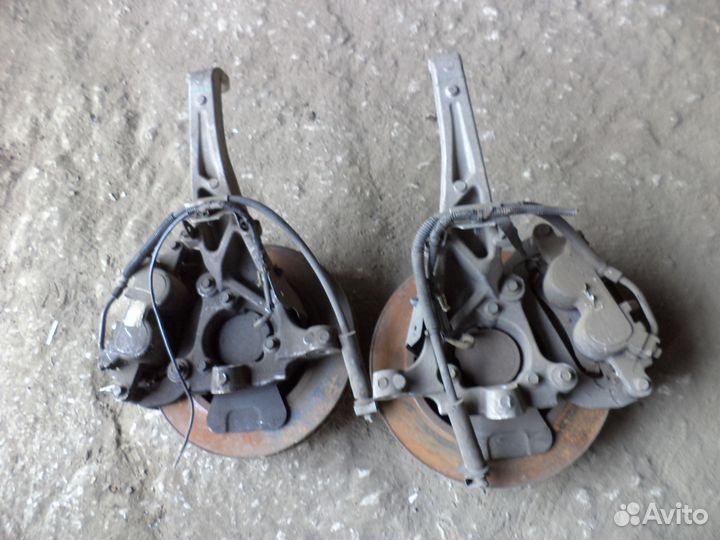 Ступица передняя Cadillac I STS кадилак 2005-2011