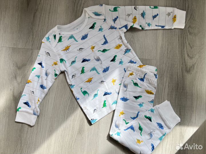 Новые пижамы/комплекты Mothercare 12/18м 86см