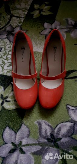 Туфли красные лаковые