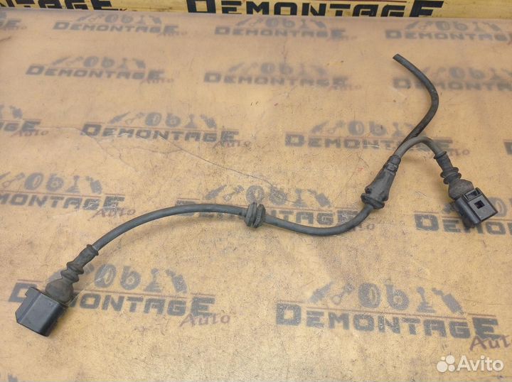 Разъем передний левый Volkswagen Passat Cc 358