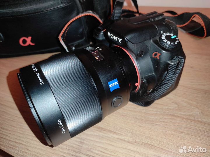 Sony dslr-A300 SAL-135F18 SAL-1870 AC-VQ900