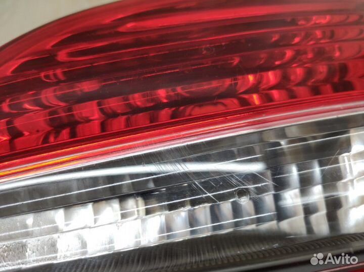 Фонарь внутренний задний левый Nissan Almera G15