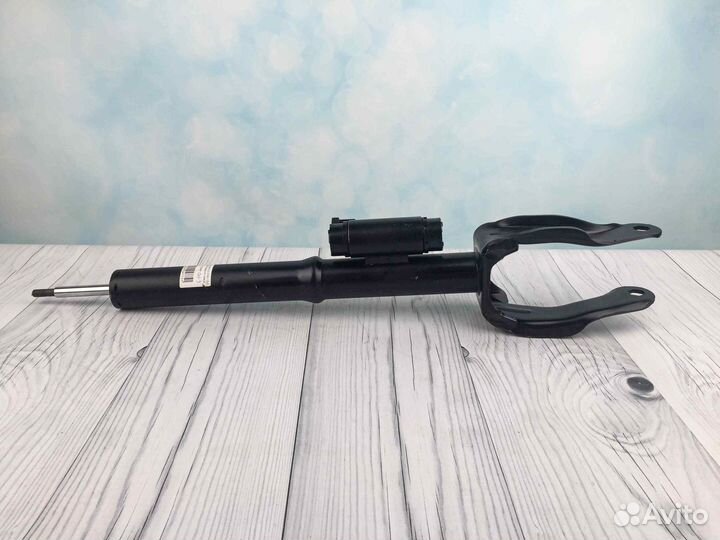 Амортизатор перед Mercedes GLE/GLS W166, GLE C292