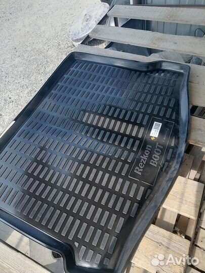 Коврик в багажник ford focus 3 х/б