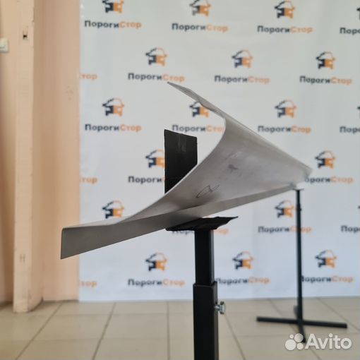 Кузовной порог правый Nissan Largo ремкомплект