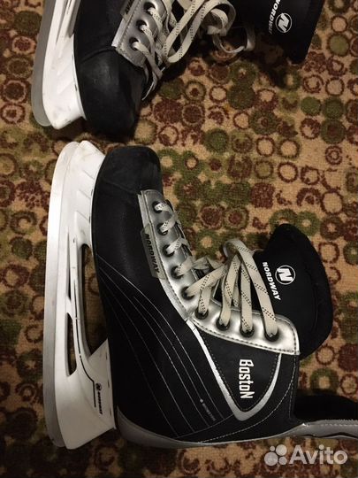 Продам коньки