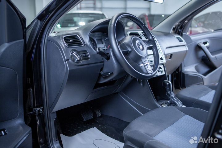 Volkswagen Polo 1.6 AT, 2013, 122 128 км