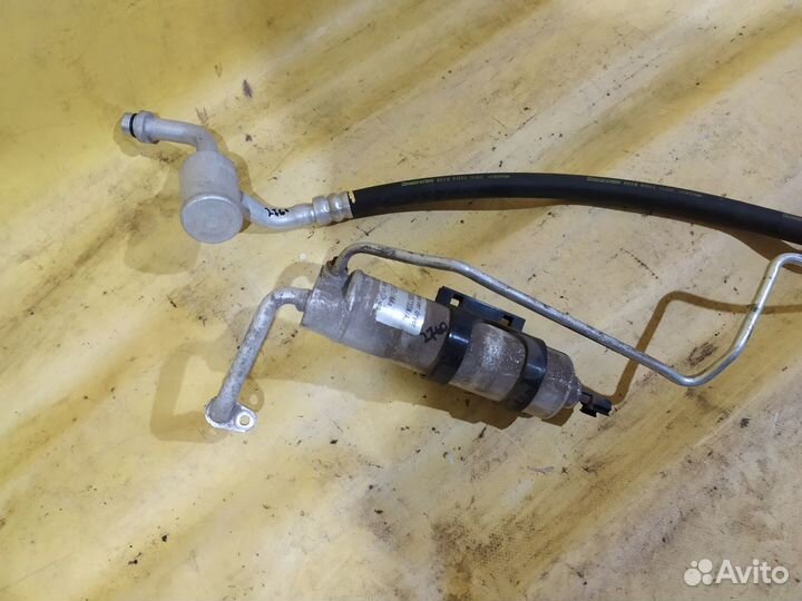 Трубка кондиционера Nissan Qashqai J10