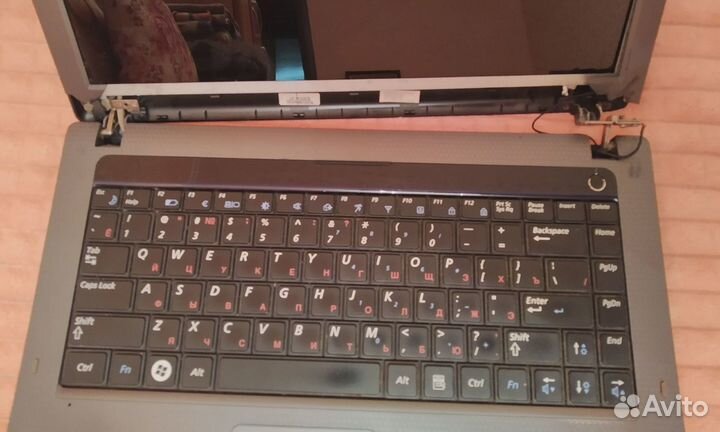 Ноутбук Samsung R425 на запчасти