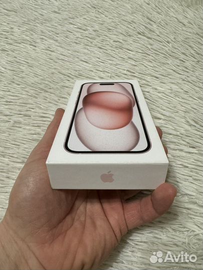 iPhone 15, 256 ГБ