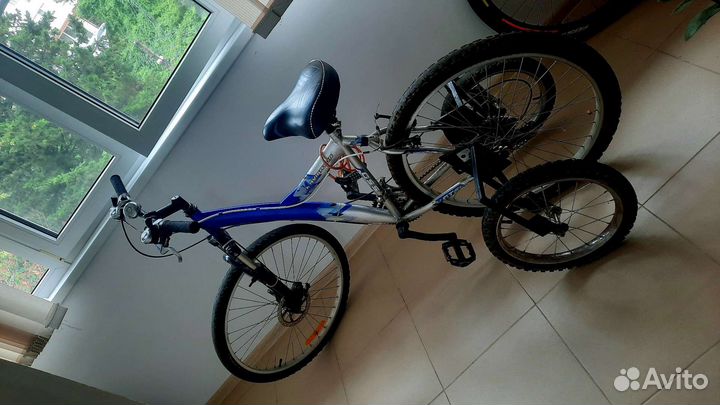 Велосипед взрослый четырехколесный