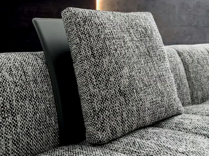 Диван прямой тканевый