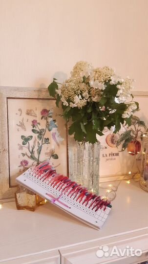 Живая карта цветов ниток мулине DMC