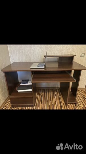 Компьютерный стол