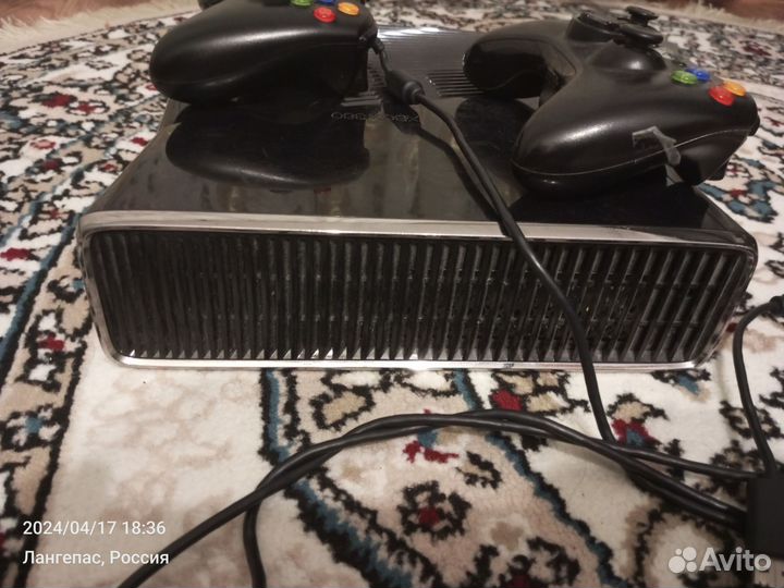 Продаю xbox 360 пришитый
