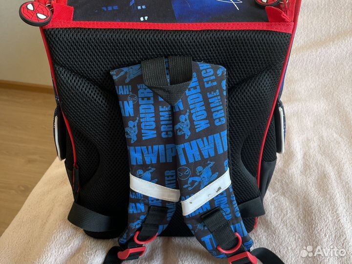 Рюкзак школьный