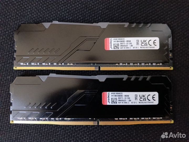 Оперативная память Kingston DDR4 32gb 3600Mhz RGB