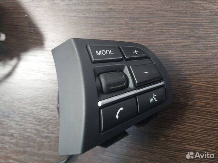 Кнопки на руль Bmw X5 50Ix F15 N63N 4.4 2013