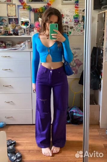 Джинсы фиолетовые