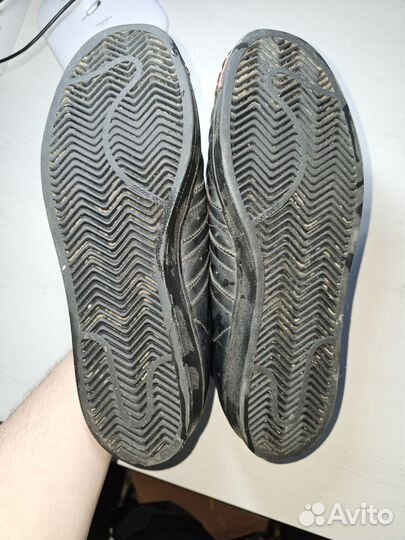 Adidas x pharrell williams superstar 44eur