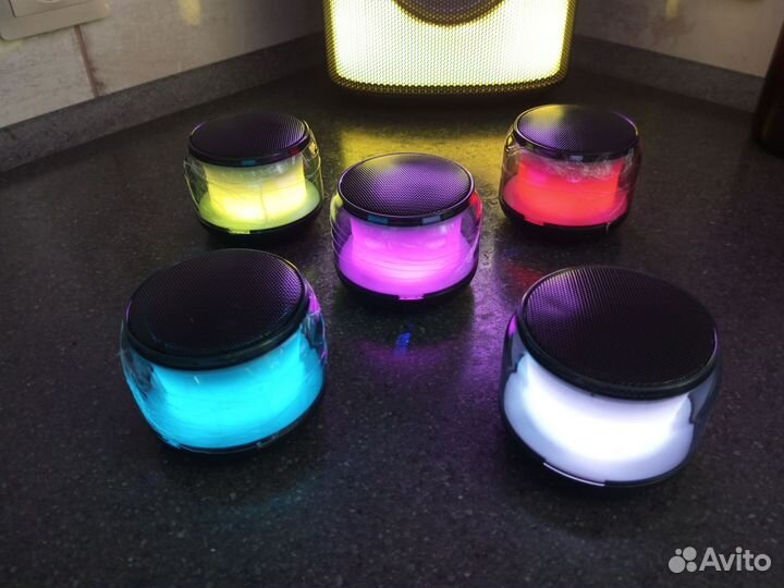 Блютуз колонка с подсветкой