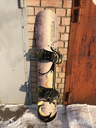 Сноуборд и ботинки