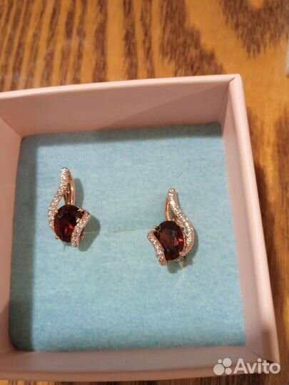 Серьги под золото