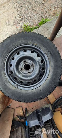 R14 Viatti Brina Nordico V-522 185/70, PCD 4x100 DIA 56.6