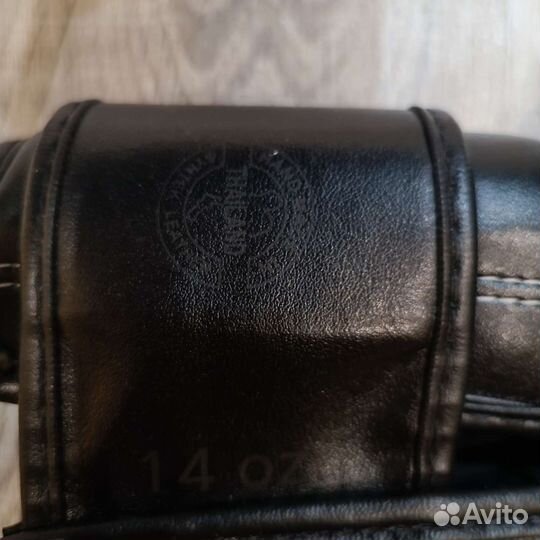 Боксерские перчатки Fairtex 14 oz