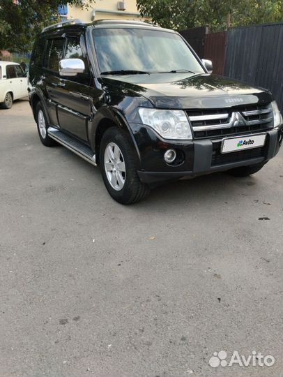 Mitsubishi Pajero 3.2 AT, 2008, 298 000 км
