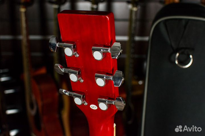 Электроакустическая гитара + аксесуары