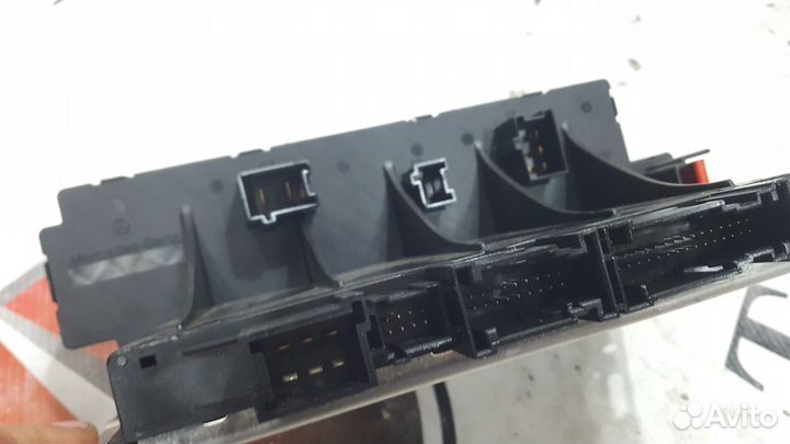 Блок управления SAM на Mercedes W220 W215