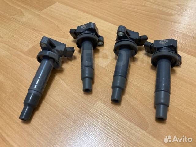 Катушки зажигания новые 4 шт Magneti Marelli