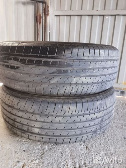 Yokohama BluEarth-XT AE61 225/65 R17 102H