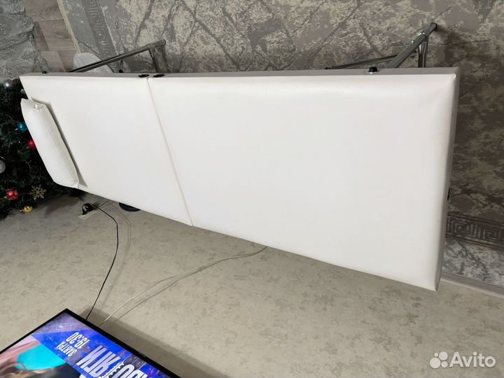 Кушетка для наращивания ресниц