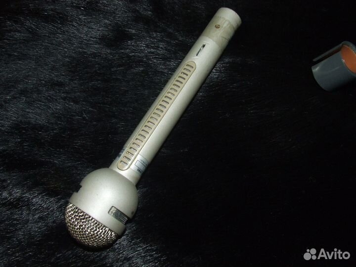 Винтажный динамический микрофон Electro-Voice RE10