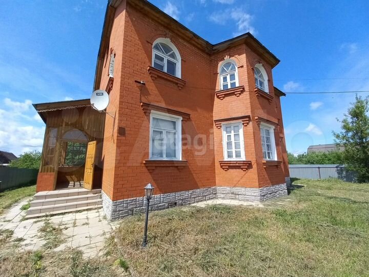 Дом 353,5 м² на участке 11 сот.