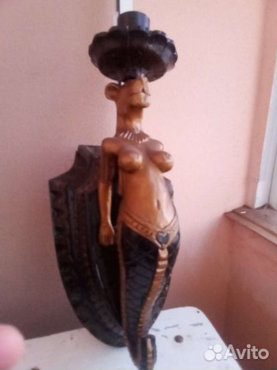 Резьба по дереву. Львица грифон светильник