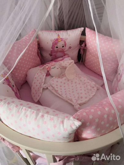 Комплект в кроватку одеяло и бортики