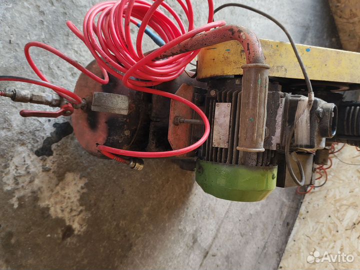 Воздушный компрессор